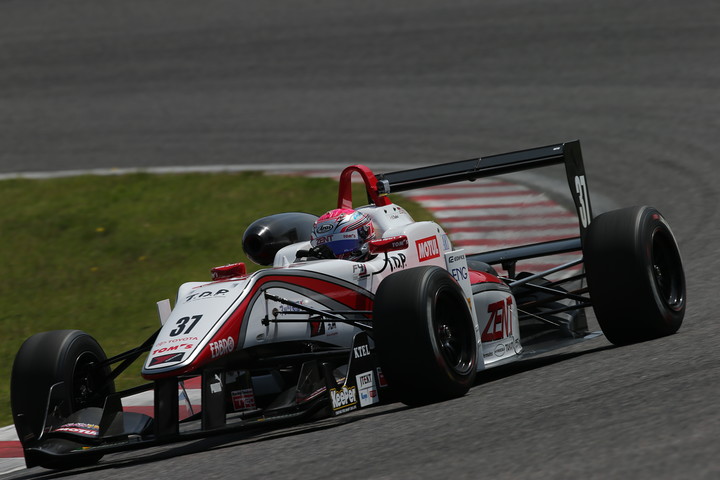 決勝2位は坪井翔（ZENT TOM'S F314）