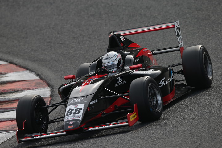第1戦、第2戦ともポールポジションを獲得した川端伸太朗（SUCCEED SPORTS F110）