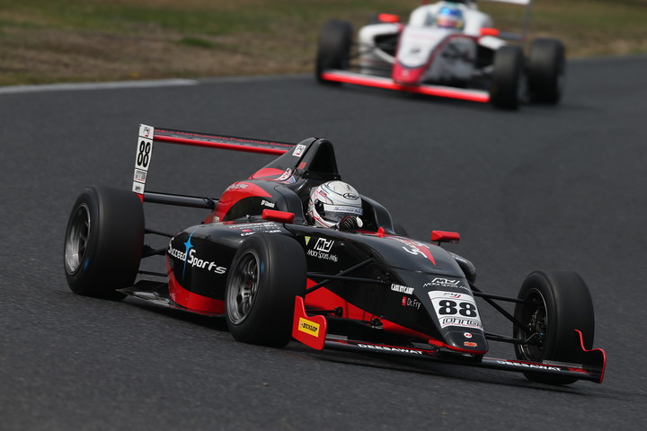 優勝は川端伸太朗（SUCCEED SPORTS F110）