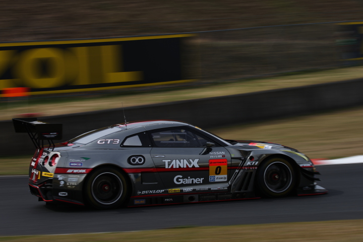 公式練習: アンドレ・クート／富田竜一郎組（GT300クラス・GAINER TANAX GT-R）