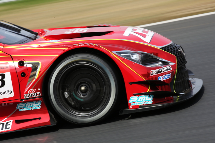 公式練習: 立川祐路／石浦宏明組（GT500クラス・ZENT CERUMO RC F）