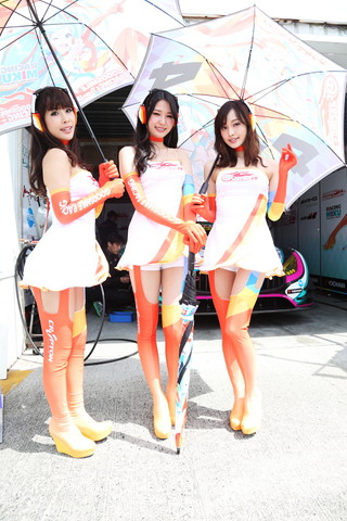 ピットウォーク: レースクイーン