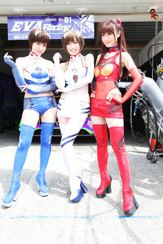 ピットウォーク: レースクイーン