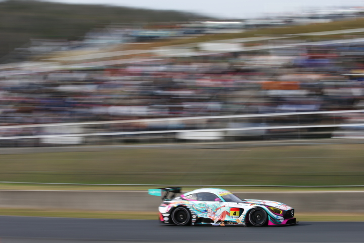 ノックアウト予選Q1: 片岡龍也（グッドスマイル初音ミクAMG）