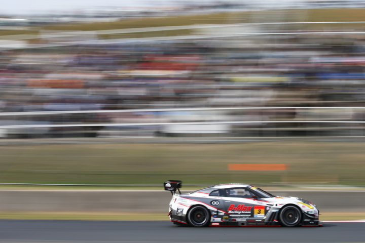 ノックアウト予選Q1: ヤン・マーデンボロー（B-MAX NDDP GT-R）