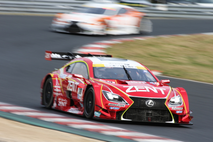 ノックアウト予選Q1: 石浦宏明（ZENT CERUMO RC F）