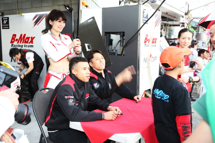 GTキッズウォーク: ヤン・マーデンボローと星野一樹（NDDP RACING）