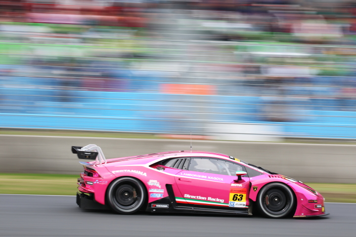 フリー走行: エイドリアン・ザウグ／横溝直輝組（GT300クラス・DIRECTION 108 HURACAN）