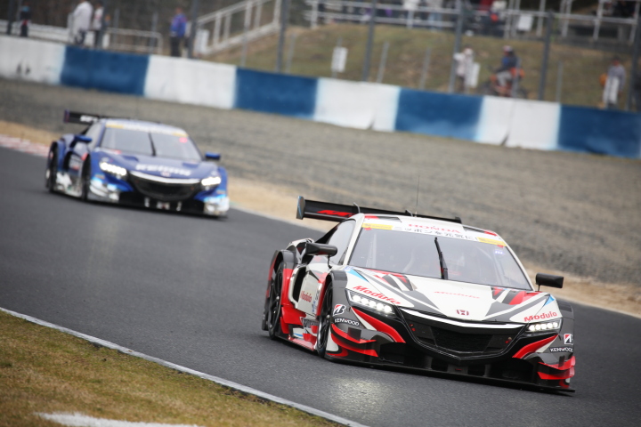 フリー走行: オリバー・ターベイ（ドラゴモデューロNSX CONCEPT-GT）