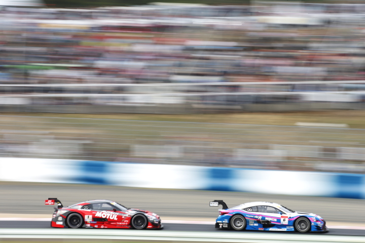 決勝レース: アンドレア・カルダレッリ vs  ロニー・クインタレッリ