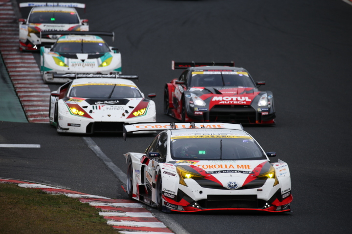 決勝レース: 嵯峨宏紀（TOYOTA PRIUS apr GT）