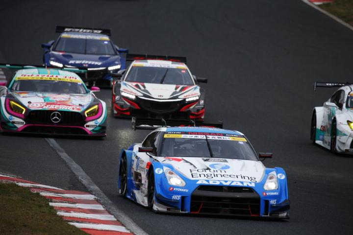 決勝レース: 柳田真孝（フォーラムエンジニアリングADVAN GT-R）