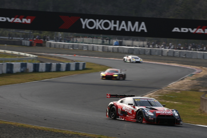 決勝レース: 松田次生（MOTUL AUTECH GT-R）
