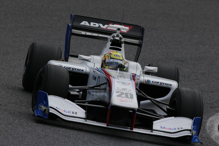 フリー走行1回目: ルーキーの関口雄飛（ITOCHU ENEX TEAM IMPUL SF14）は17位