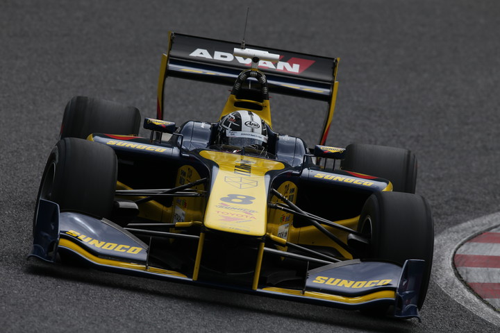 フリー走行1回目: 2位は小林可夢偉（SUNOCO TEAM LEMANS SF14）