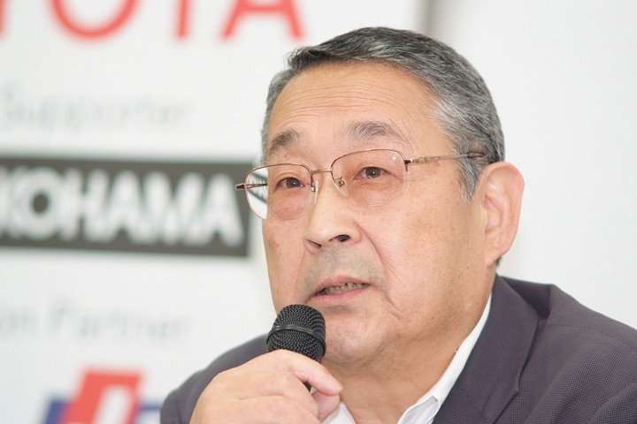 JRPサタデーミーティング: 退任挨拶をするJRP白井裕元社長