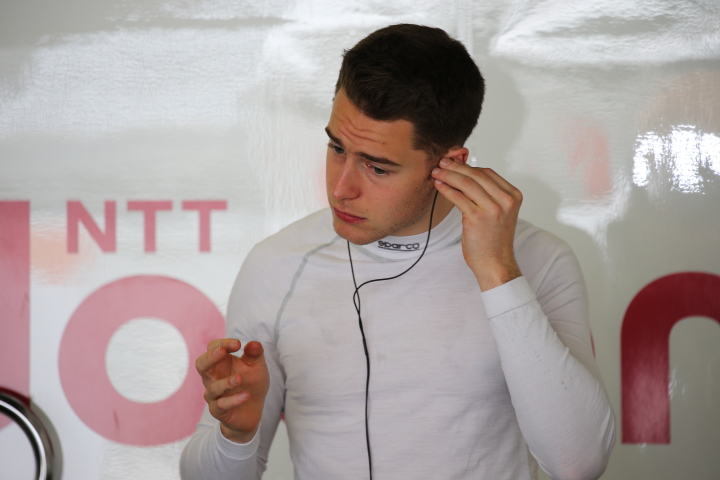 フリー走行1回目: ストフェル・バンドーン（DOCOMO TEAM DANDELION RACING）