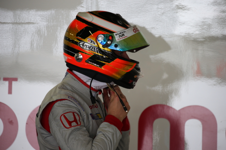 フリー走行1回目: ストフェル・バンドーン（DOCOMO TEAM DANDELION RACING）