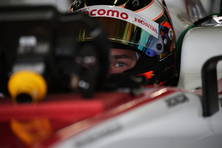 フリー走行1回目: ストフェル・バンドーン（DOCOMO DANDELION M41S SF14）