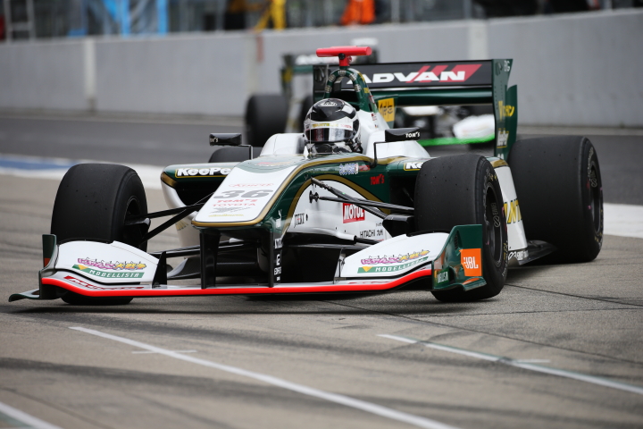 フリー走行1回目: アンドレ・ロッテラー（VANTELIN KOWA TOM’S SF14）