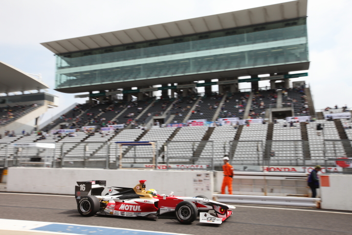 フリー走行1回目: 山本尚貴（TEAM無限SF14）