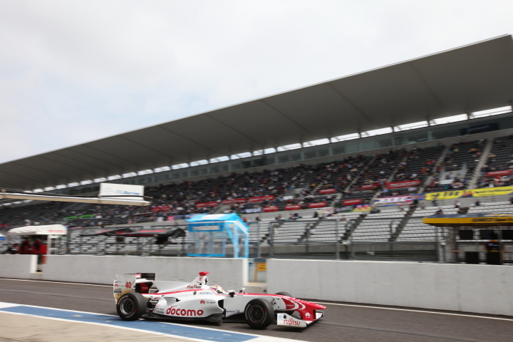 フリー走行1回目: 野尻智紀（DOCOMO DANDELION M40Y SF14）