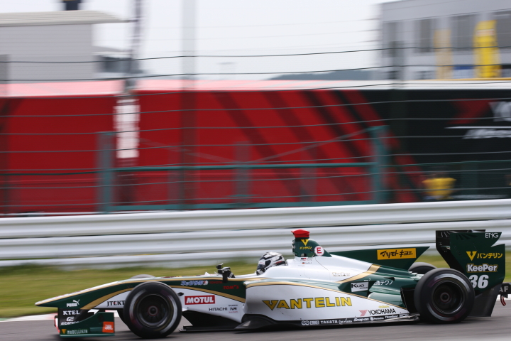 フリー走行1回目: アンドレ・ロッテラー（VANTELIN KOWA TOM’S SF14）