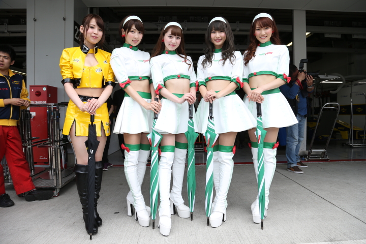 ピットウォーク: レースクイーン