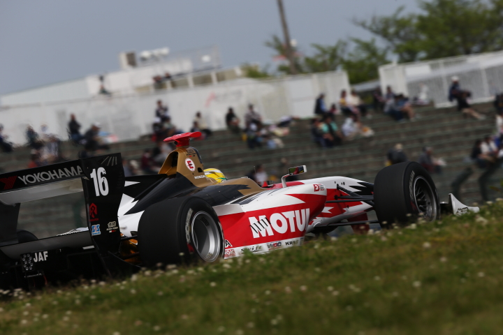 ノックアウト予選: 山本尚貴（TEAM無限SF14）