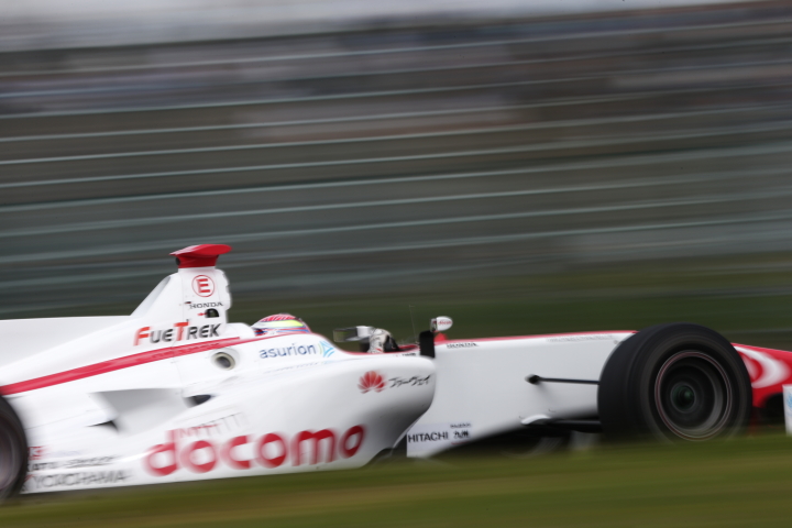 ノックアウト予選: 野尻智紀（DOCOMO DANDELION M40Y SF14）