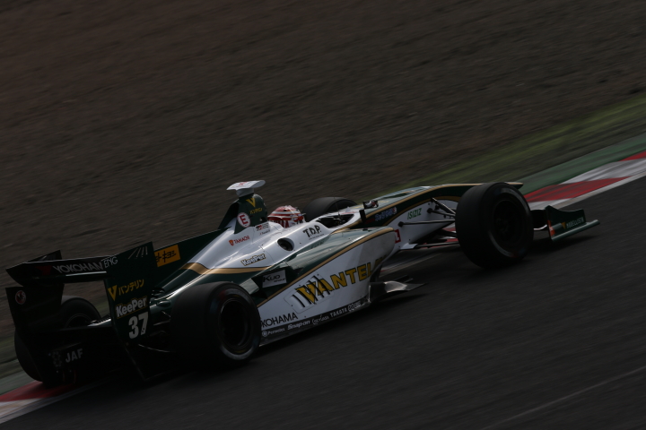 ノックアウト予選: 中嶋一貴（VANTELIN KOWA TOM’S SF14）