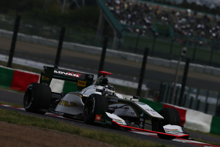 ノックアウト予選: アンドレ・ロッテラー（VANTELIN KOWA TOM’S SF14）