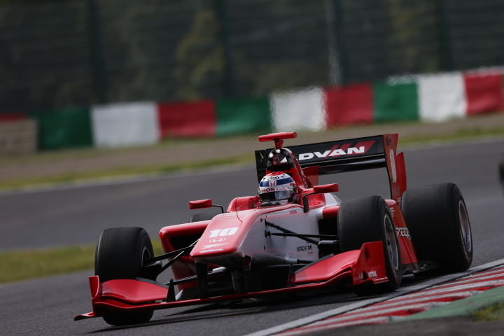 フリー走行2回目: 塚越広大（REAL SF14）