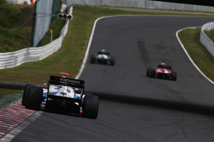 フリー走行2回目: ジョアオ・パオロ・デ・オリベイラ（ITOCHU ENEX TEAM IMPUL SF14）