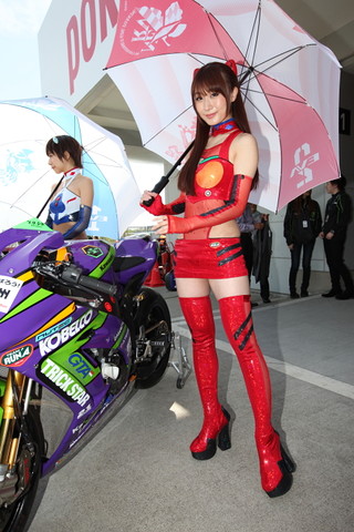 ピットウォーク: レースクイーン