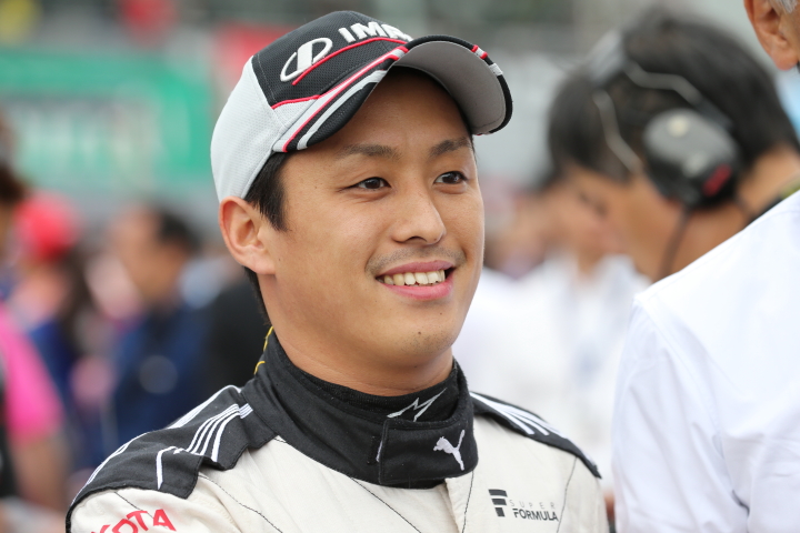 スタート進行: 関口雄飛（ITOCHU ENEX TEAM IMPUL）