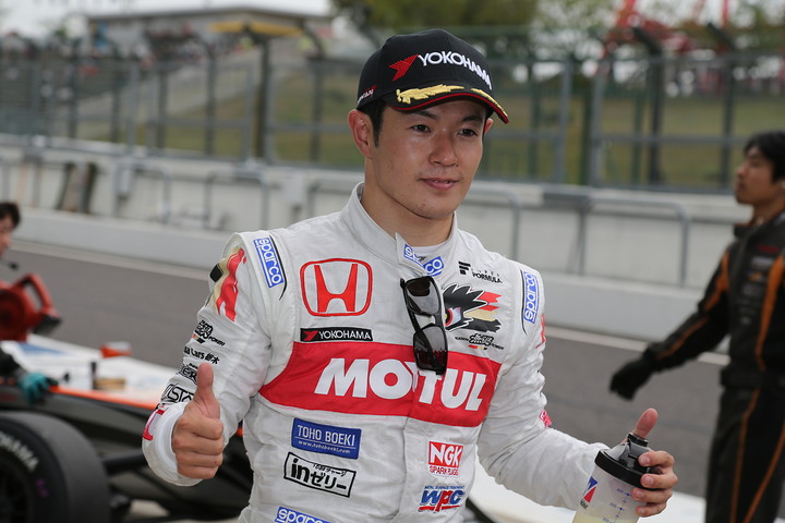 ノックアウト予選: ポールポジションを獲得した山本尚貴（TEAM無限）