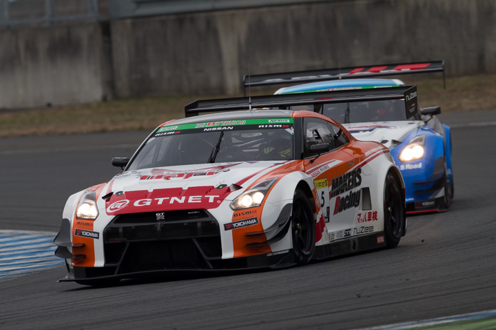 Mach MAKERS GTNET GT-Rとスリーボンド日産自動車大学校GT-R、ST-X同士の争い