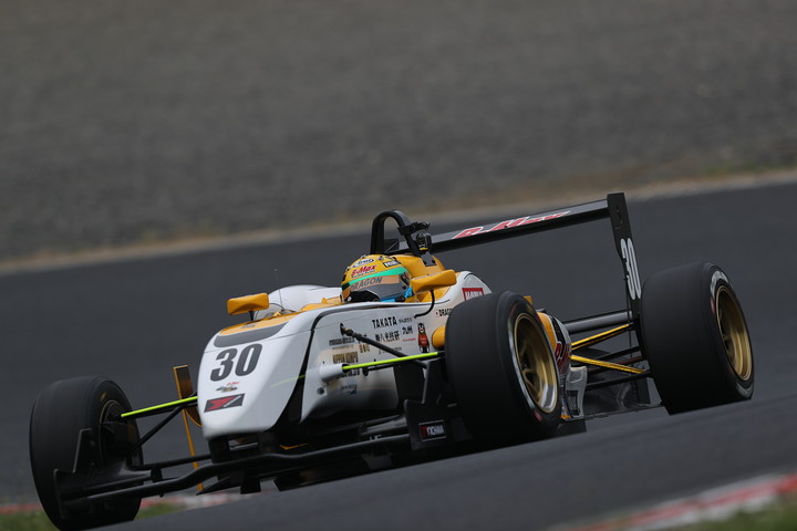 NクラスポールポジションはDRAGON（B-Max Racing F308）