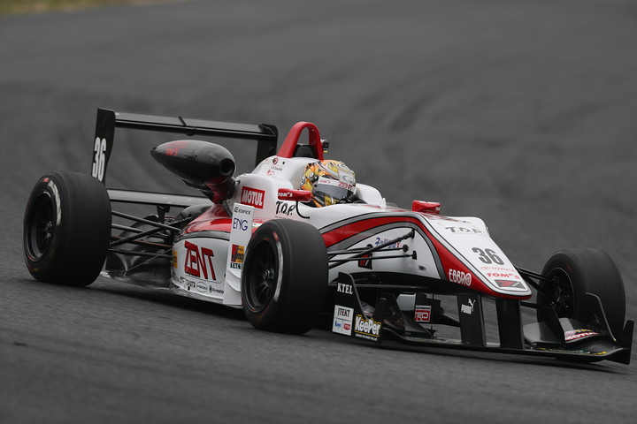 優勝は山下健太（ZENT TOM'S F312）