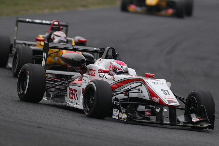 坪井翔と千代勝正の争い