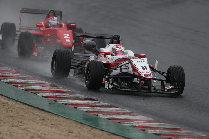 坪井翔と石川京侍の争い