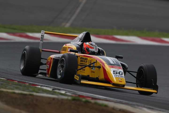 第3戦予選4位、第4戦ポールポジションの澤田真治（B-MAX RACING F110）