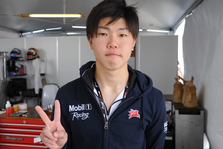 優勝した小高一斗（トムススピリット）