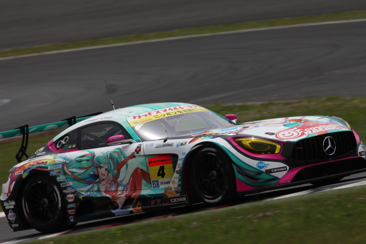 サーキットサファリ: 谷口信輝／片岡龍也組（GT300クラス・グッドスマイル初音ミクAMG）