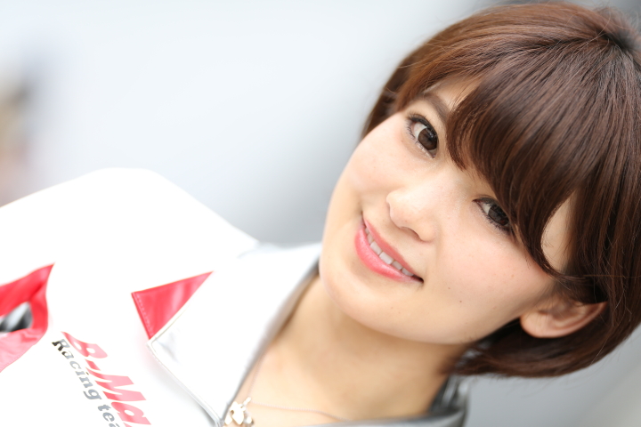 ピットウォーク: レースクイーン