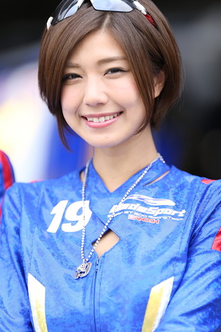 ピットウォーク: レースクイーン