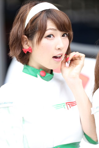 ピットウォーク: レースクイーン