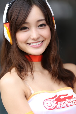 ピットウォーク: レースクイーン