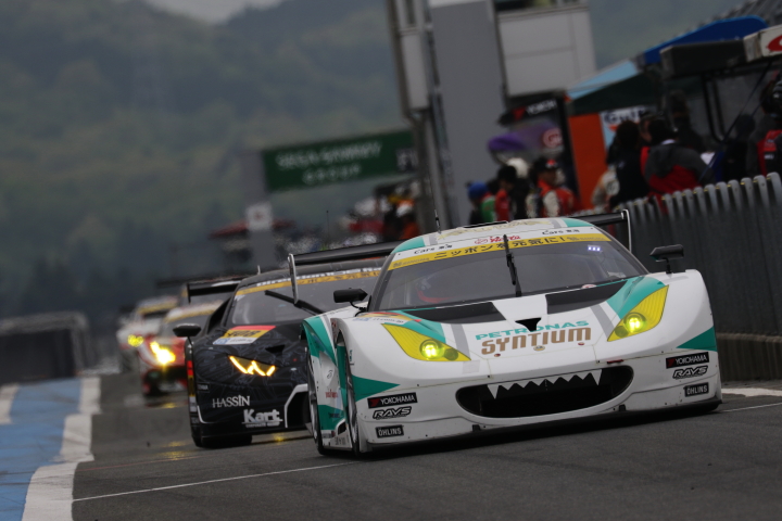 GT300クラスノックアウト予選Q1: 高橋一穂（シンティアム・アップル・ロータス）